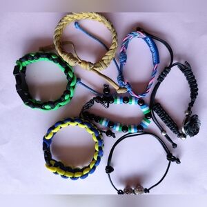 3/$25💙Handmade braided paracord and beaded bracelets lot of 7